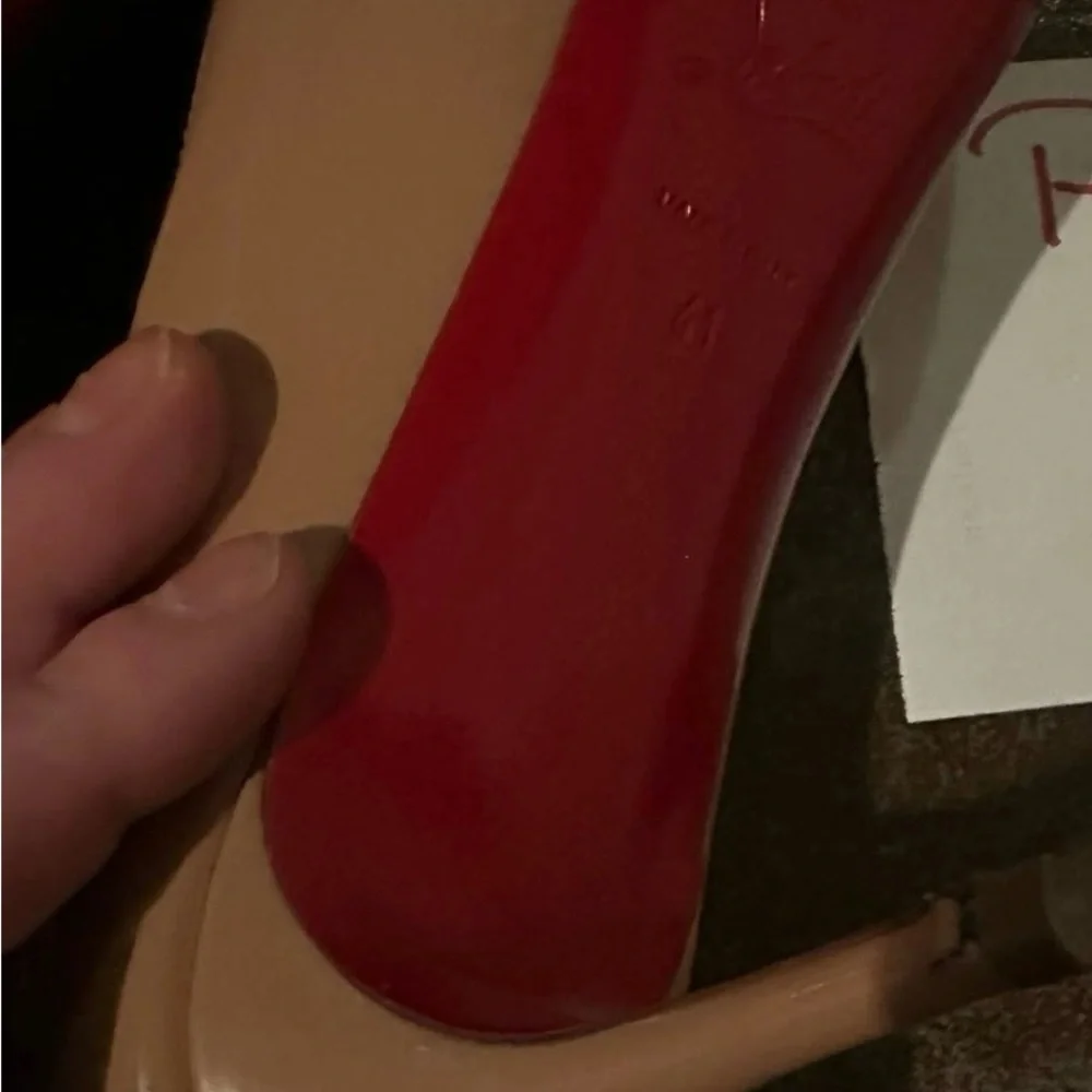 Louboutin Kate 70mm in color blush (nude)
Size 41 - Picture 7 of 9